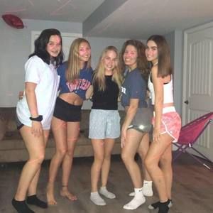 Meet your Posher, Stella